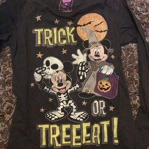 Disney Halloween shirt